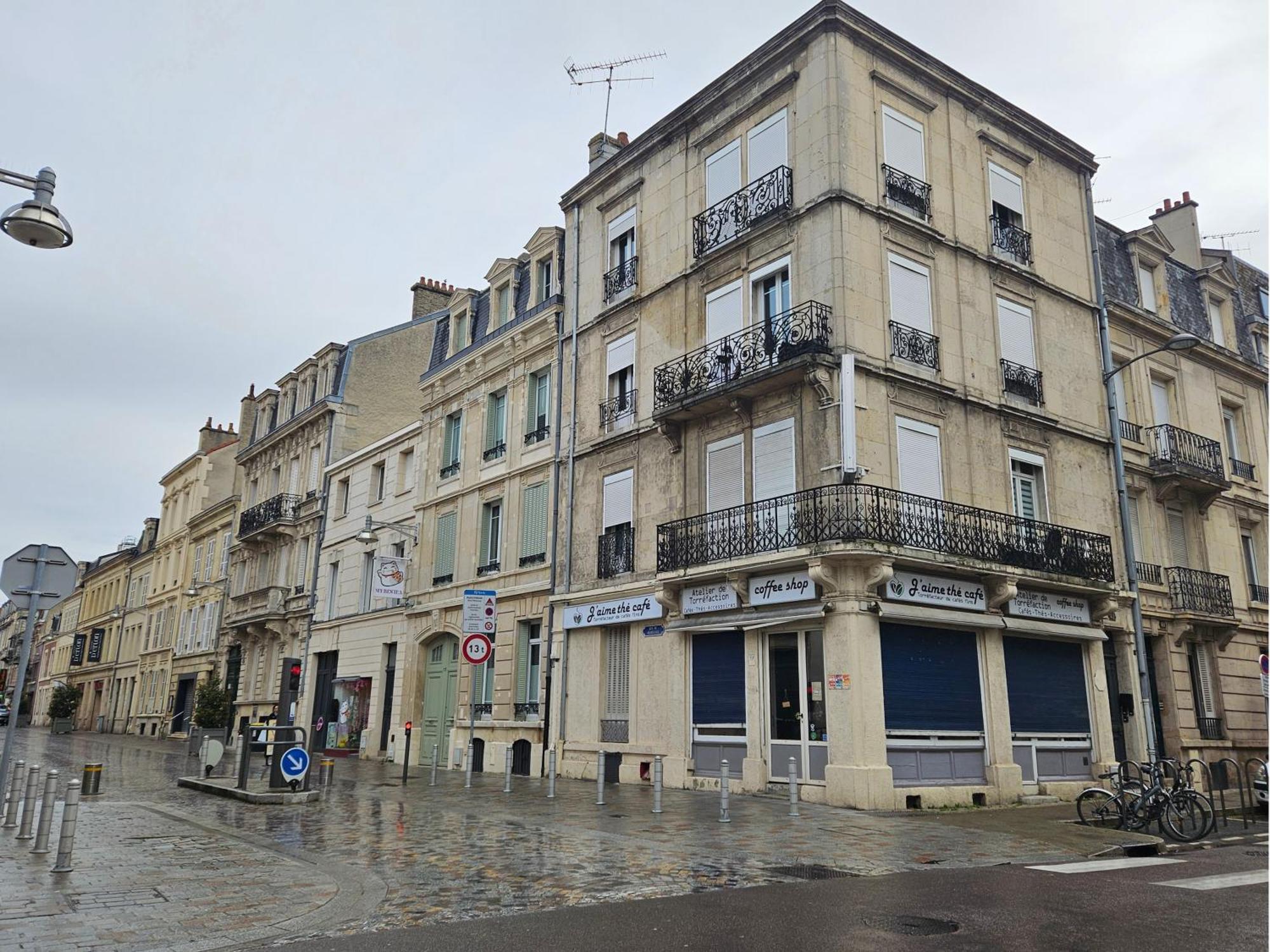 Colbert 541 Hypercentre - Ideal Couple & Pro - Wifi Debit - Gare, Cathedrale, Commerces, Restaurants & Transports En Commun A Moins De 10 Minutes A Pied *